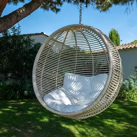 Maison Galerie Dans Un Jardin De 1200m2 *