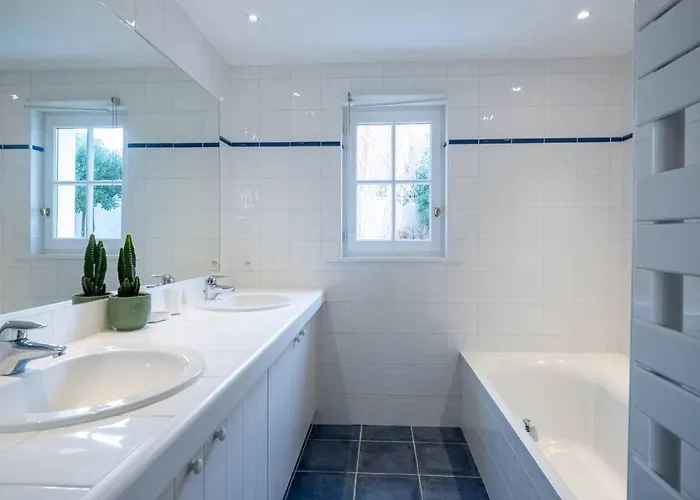 Villa Maison Galerie Dans Un Jardin De 1200m2 Le Bois-Plage-en-Ré