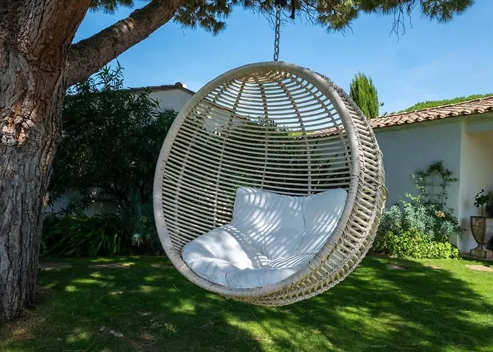 Maison Galerie Dans Un Jardin De 1200m2 *